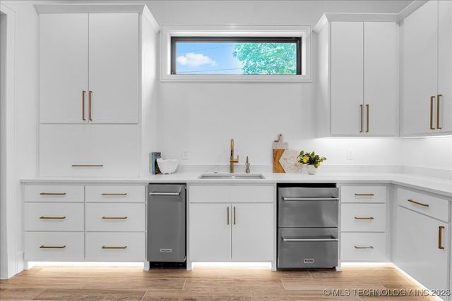 3804 S St Louis Avenue, Tulsa, OK 74105