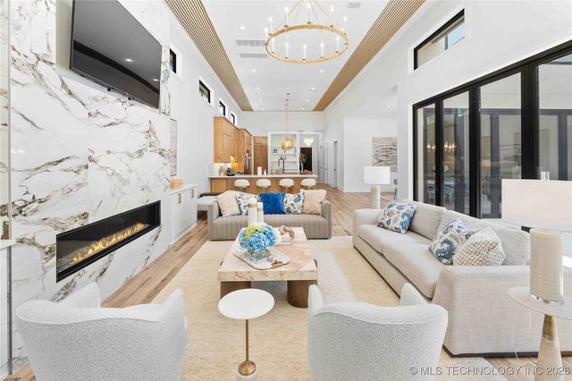 3804 S St Louis Avenue, Tulsa, OK 74105