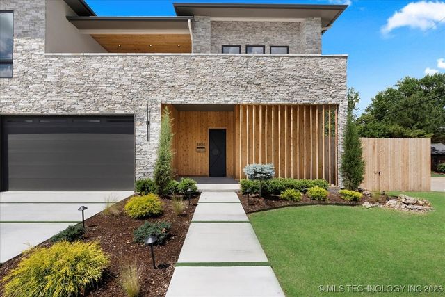 3804 S St Louis Avenue, Tulsa, OK 74105