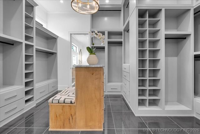 3804 S St Louis Avenue, Tulsa, OK 74105