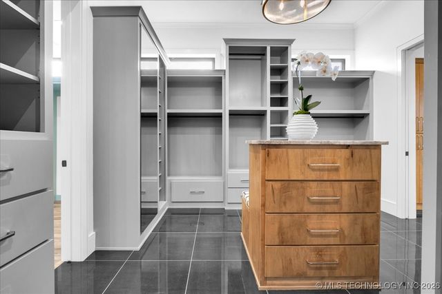 3804 S St Louis Avenue, Tulsa, OK 74105