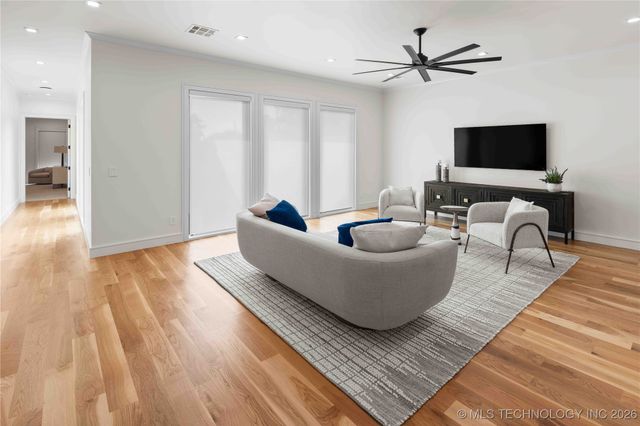 3804 S St Louis Avenue, Tulsa, OK 74105