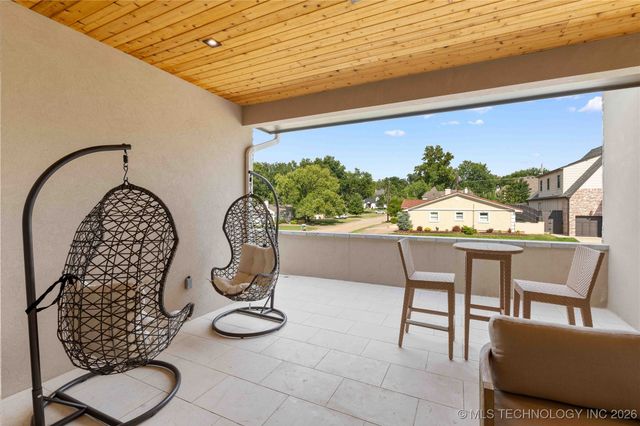 3804 S St Louis Avenue, Tulsa, OK 74105