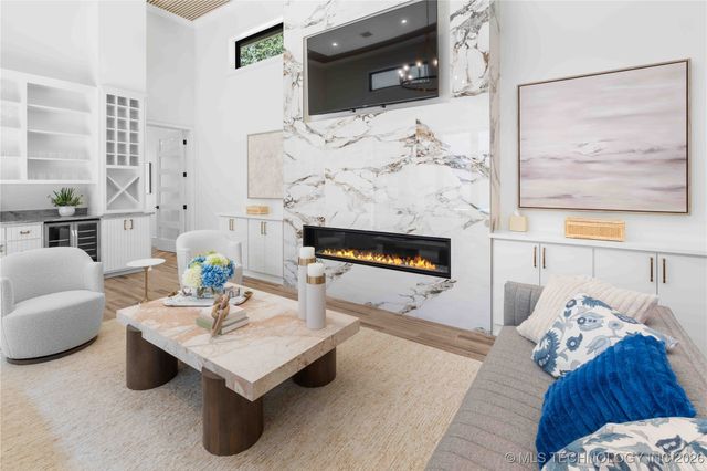 3804 S St Louis Avenue, Tulsa, OK 74105