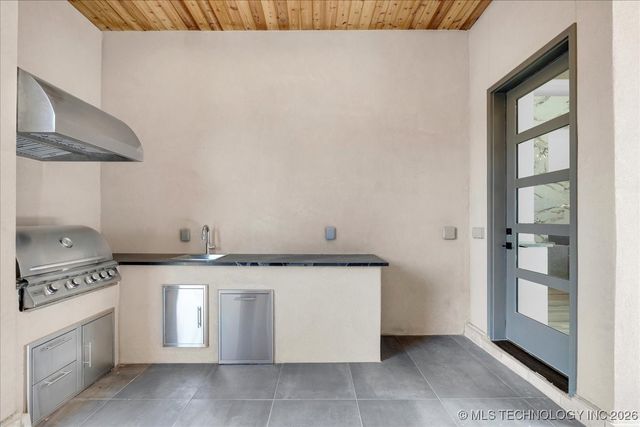 3804 S St Louis Avenue, Tulsa, OK 74105