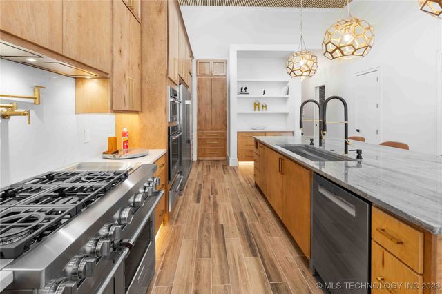 3804 S St Louis Avenue, Tulsa, OK 74105