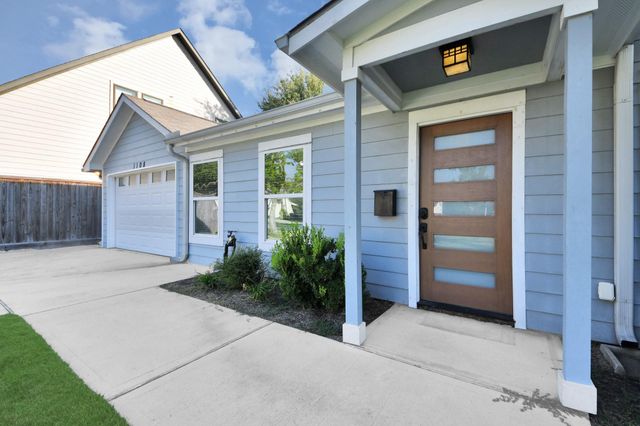 1108 Wakefield Drive, Houston, TX 77018