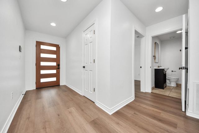 1108 Wakefield Drive, Houston, TX 77018