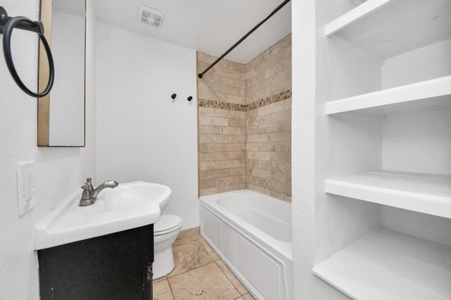1108 Wakefield Drive, Houston, TX 77018