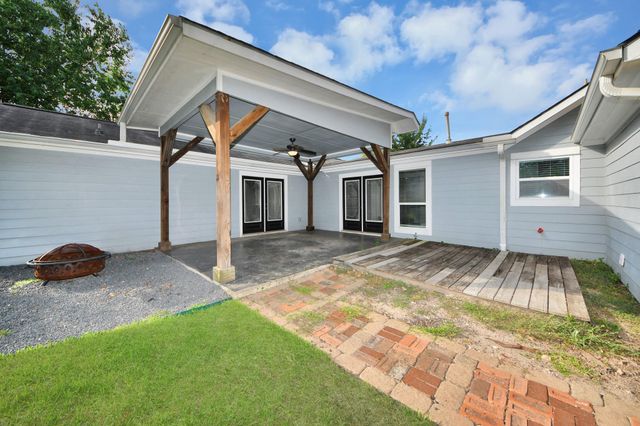 1108 Wakefield Drive, Houston, TX 77018
