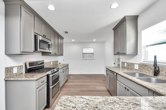 1108 Wakefield Drive, Houston, TX 77018