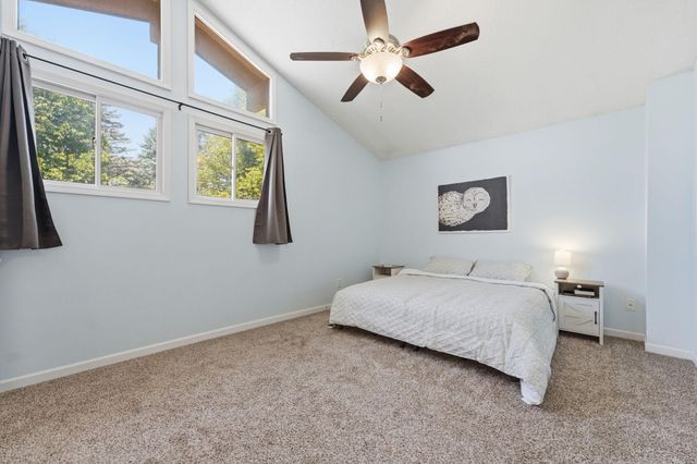 1762 Mcknight Road N 17, Maplewood, MN 55109