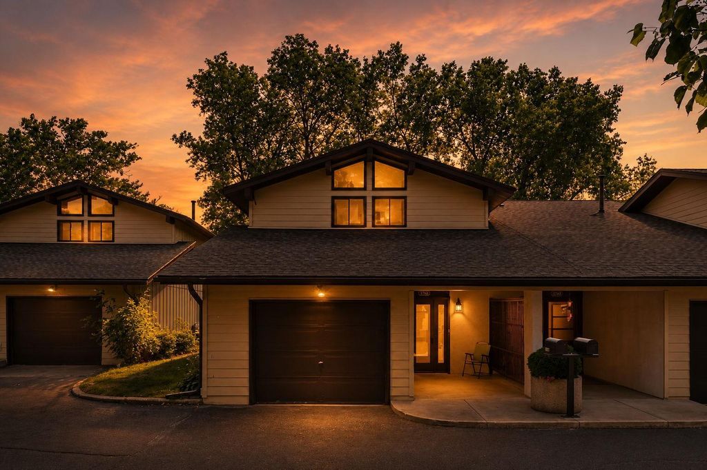 1762 Mcknight Road N 17, Maplewood, MN 55109