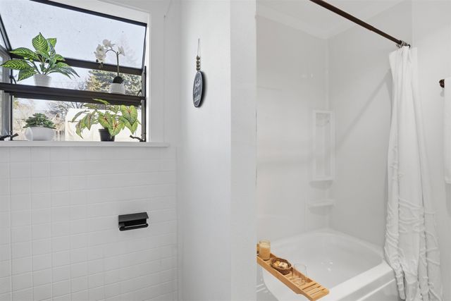 3402 W Kiernan Ave, Spokane, WA 99205