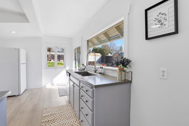 3402 W Kiernan Ave, Spokane, WA 99205