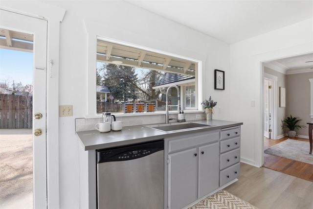 3402 W Kiernan Ave, Spokane, WA 99205