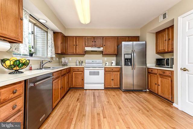 1020 SMARTTS LN NE, Leesburg, VA 20176