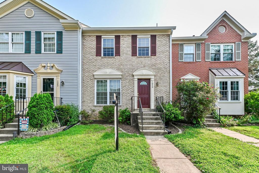 1020 SMARTTS LN NE, Leesburg, VA 20176