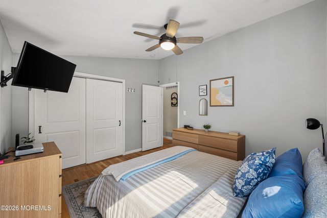 27 Lafayette Drive, Hazlet, NJ 07730