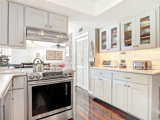 4525 AUDUBON AVENUE, De Leon Springs, FL 32130