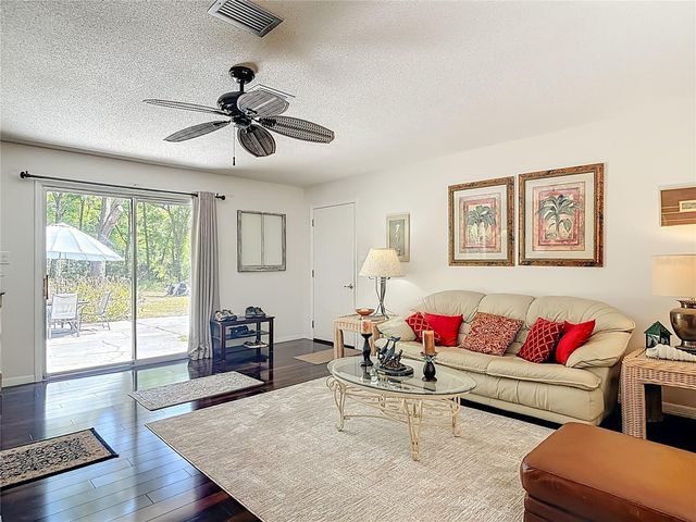 4525 AUDUBON AVENUE, De Leon Springs, FL 32130