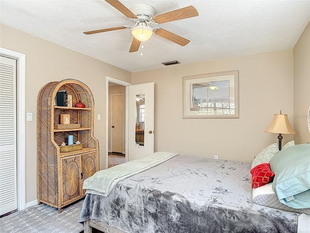 4525 AUDUBON AVENUE, De Leon Springs, FL 32130