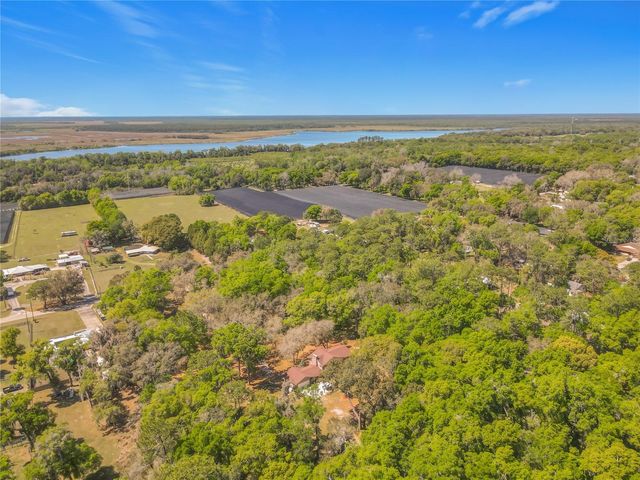 4525 AUDUBON AVENUE, De Leon Springs, FL 32130