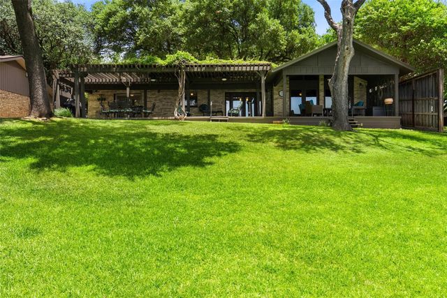 141 Perry LN, Kingsland, TX 78639