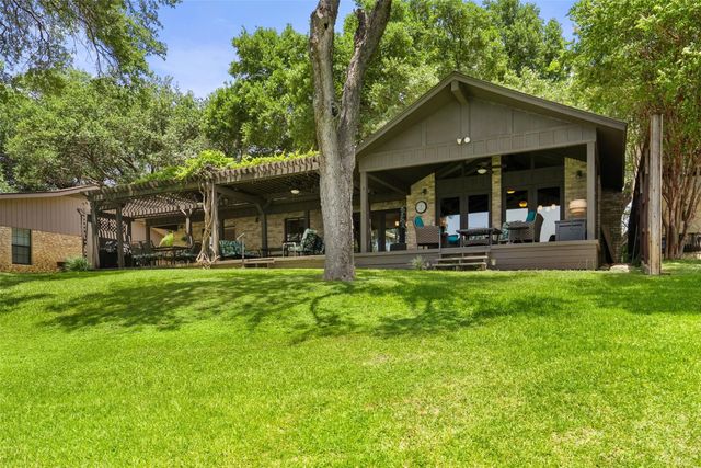 141 Perry LN, Kingsland, TX 78639