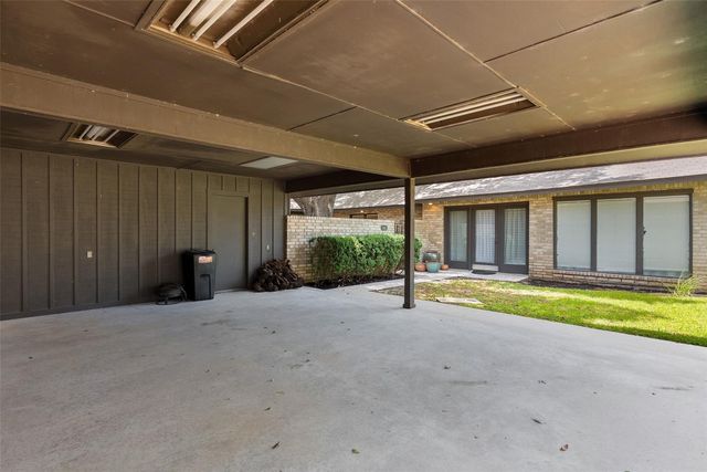 141 Perry LN, Kingsland, TX 78639