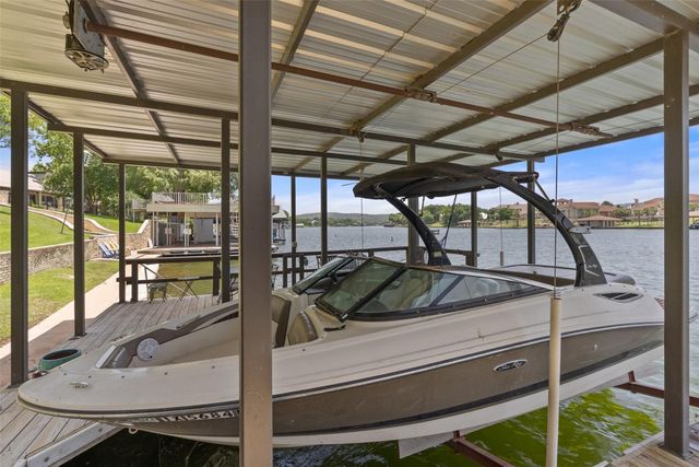 141 Perry LN, Kingsland, TX 78639