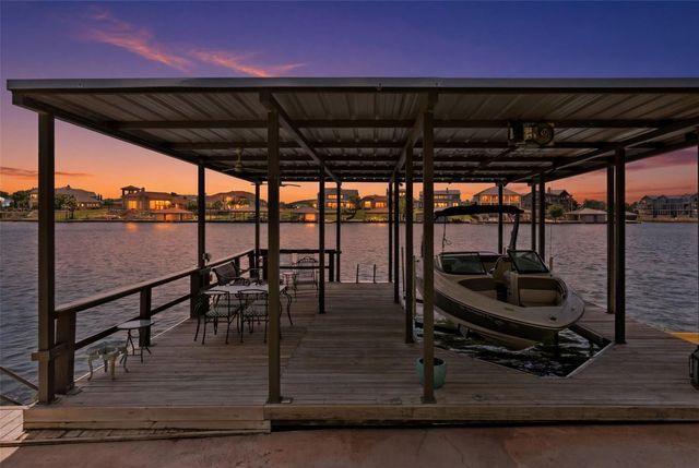 141 Perry LN, Kingsland, TX 78639