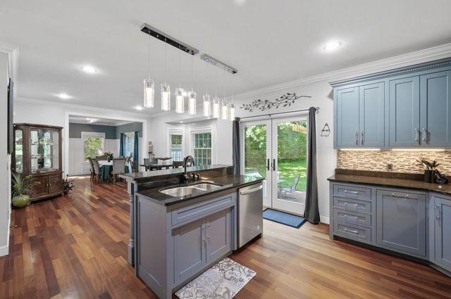 38104 Everton Avenue, North Branch, MN 55056