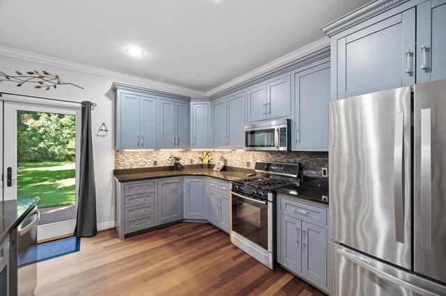 38104 Everton Avenue, North Branch, MN 55056