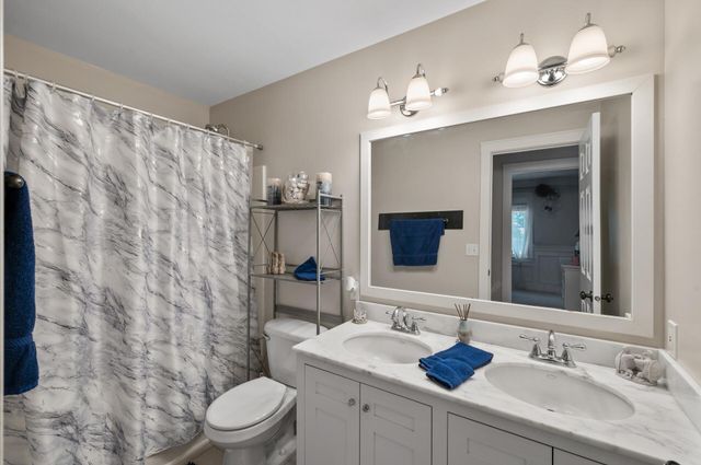 38104 Everton Avenue, North Branch, MN 55056