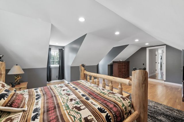 38104 Everton Avenue, North Branch, MN 55056