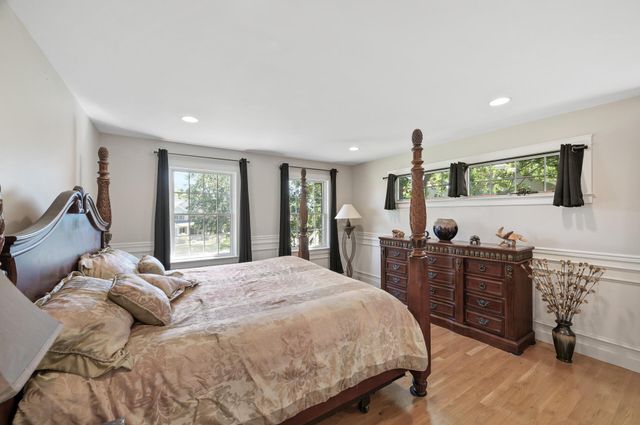 38104 Everton Avenue, North Branch, MN 55056