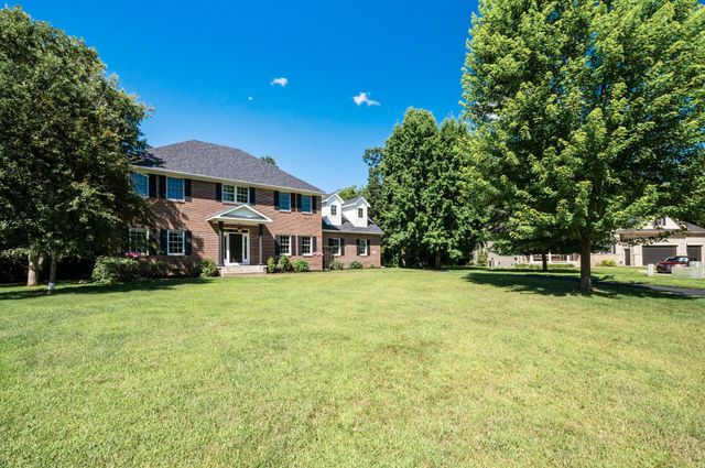 38104 Everton Avenue, North Branch, MN 55056
