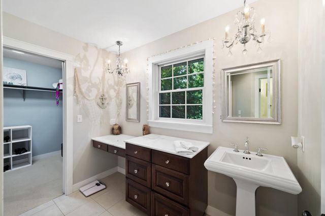 38104 Everton Avenue, North Branch, MN 55056