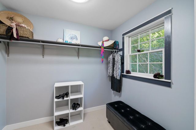 38104 Everton Avenue, North Branch, MN 55056