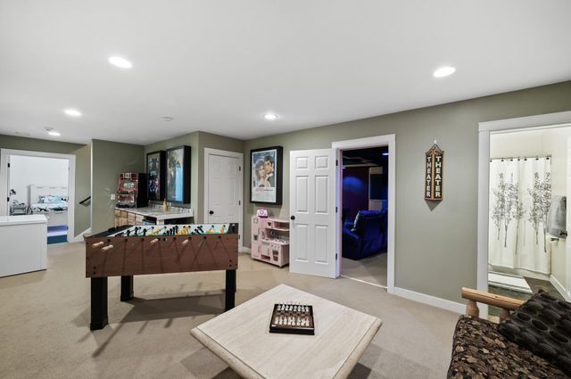 38104 Everton Avenue, North Branch, MN 55056