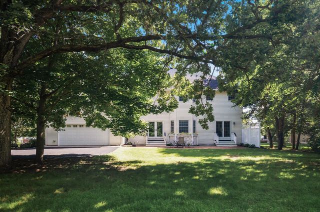 38104 Everton Avenue, North Branch, MN 55056