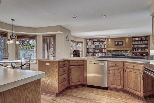 624 S KELLER PARK DRIVE, Appleton, WI 54914