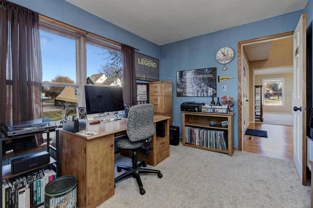 624 S KELLER PARK DRIVE, Appleton, WI 54914