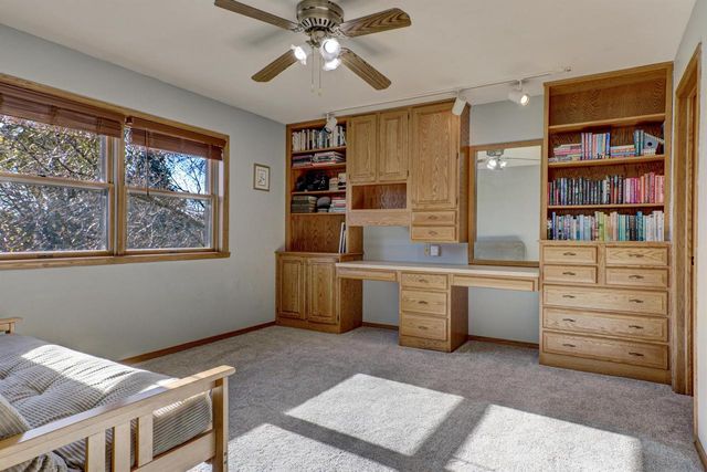 624 S KELLER PARK DRIVE, Appleton, WI 54914