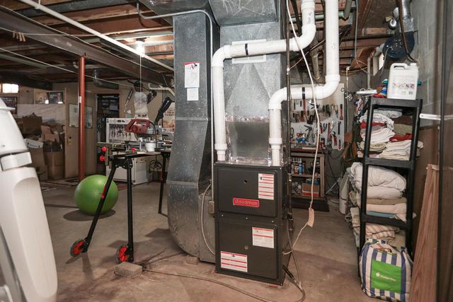 624 S KELLER PARK DRIVE, Appleton, WI 54914