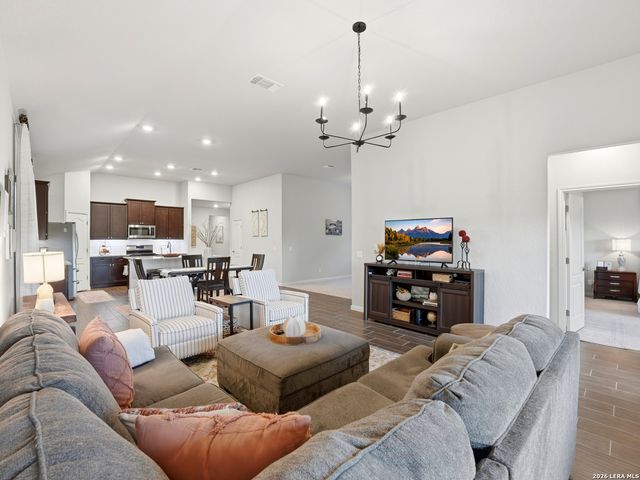 953 Willowbrook, New Braunfels, TX 78130