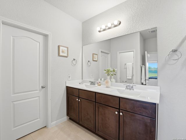 953 Willowbrook, New Braunfels, TX 78130