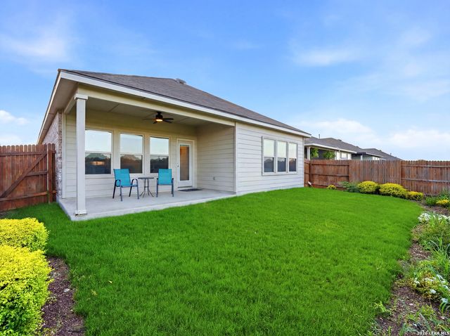 953 Willowbrook, New Braunfels, TX 78130