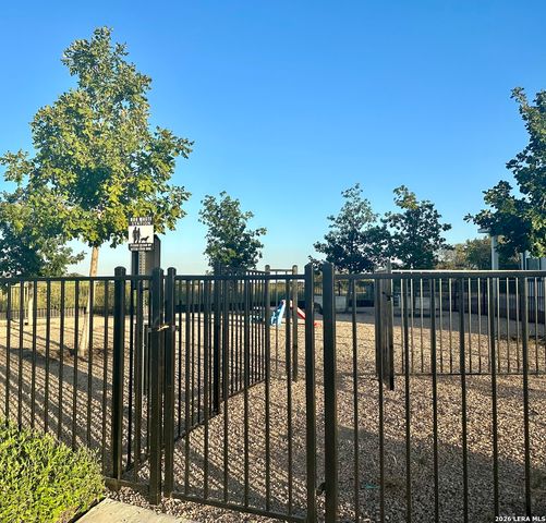 953 Willowbrook, New Braunfels, TX 78130